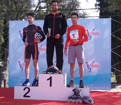 Adriano Santos, Nuno Gomes e Inês Silva no pódio da “Vitalis 7km Jamor-Lisboa 2016”